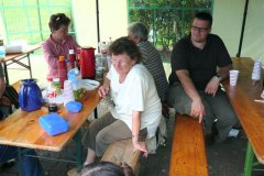 p1000570a
